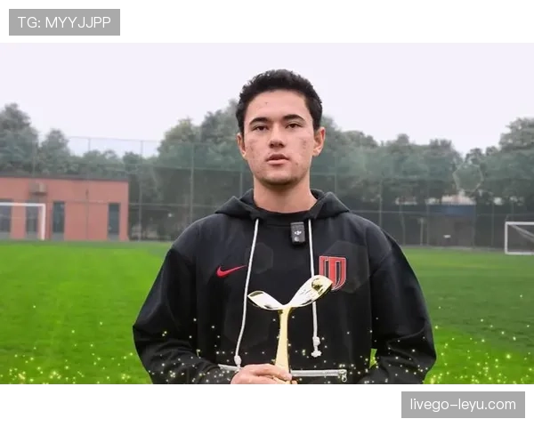 新一季足球明星风云榜揭晓：新星崛起能否逆袭成焦点？