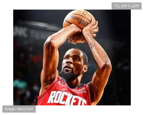 杜兰特这自律程度，凌晨四点的健身房打卡比闹钟还准